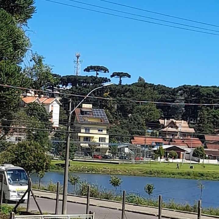 Casa Ampla Com Lareira E Churrasqueira Canela Exteriér fotografie